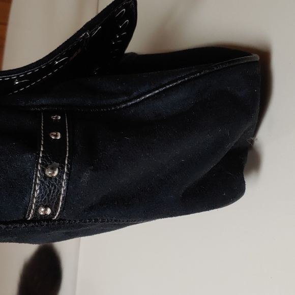 Kathy Van Zeeland Studded Shoulder Bag - Picture 16 of 17